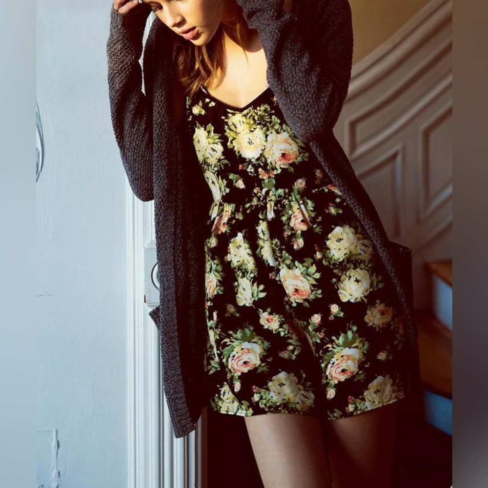 Urban Outfitters Kimchi Blue Floral Romper Jumpsuit Moody Goth Dark Romantic NWT